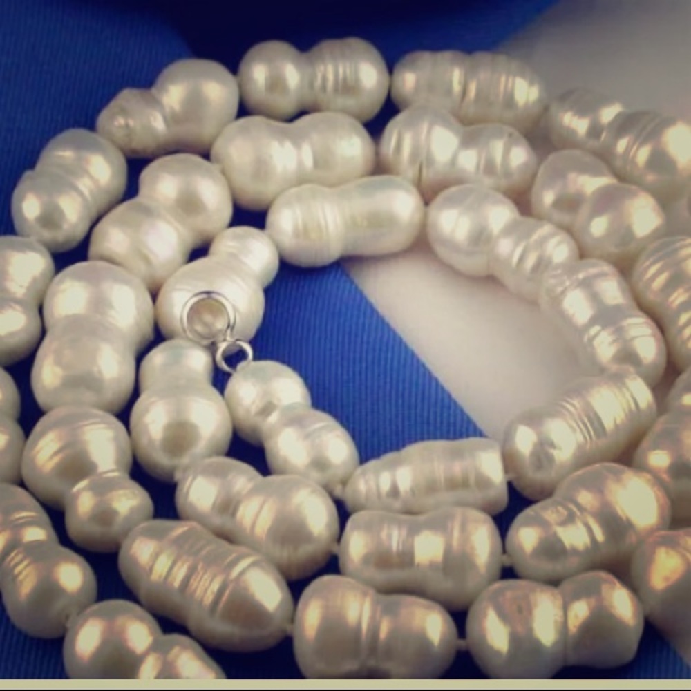 New Stock South Sea Twin Hand Knotted Necklace 19”